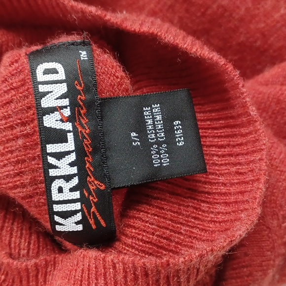 Kirkland Signature Cashmere Cinnamon Turtleneck Sweater- Sz. Sm - Picture 2 of 9
